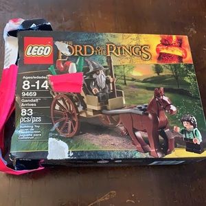 LEGO Lord of the Rings 9469 - Gandalf Arrives 100% Complete, Retired